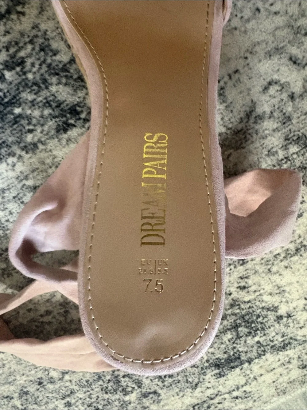 Espadrille wedge with pink ties